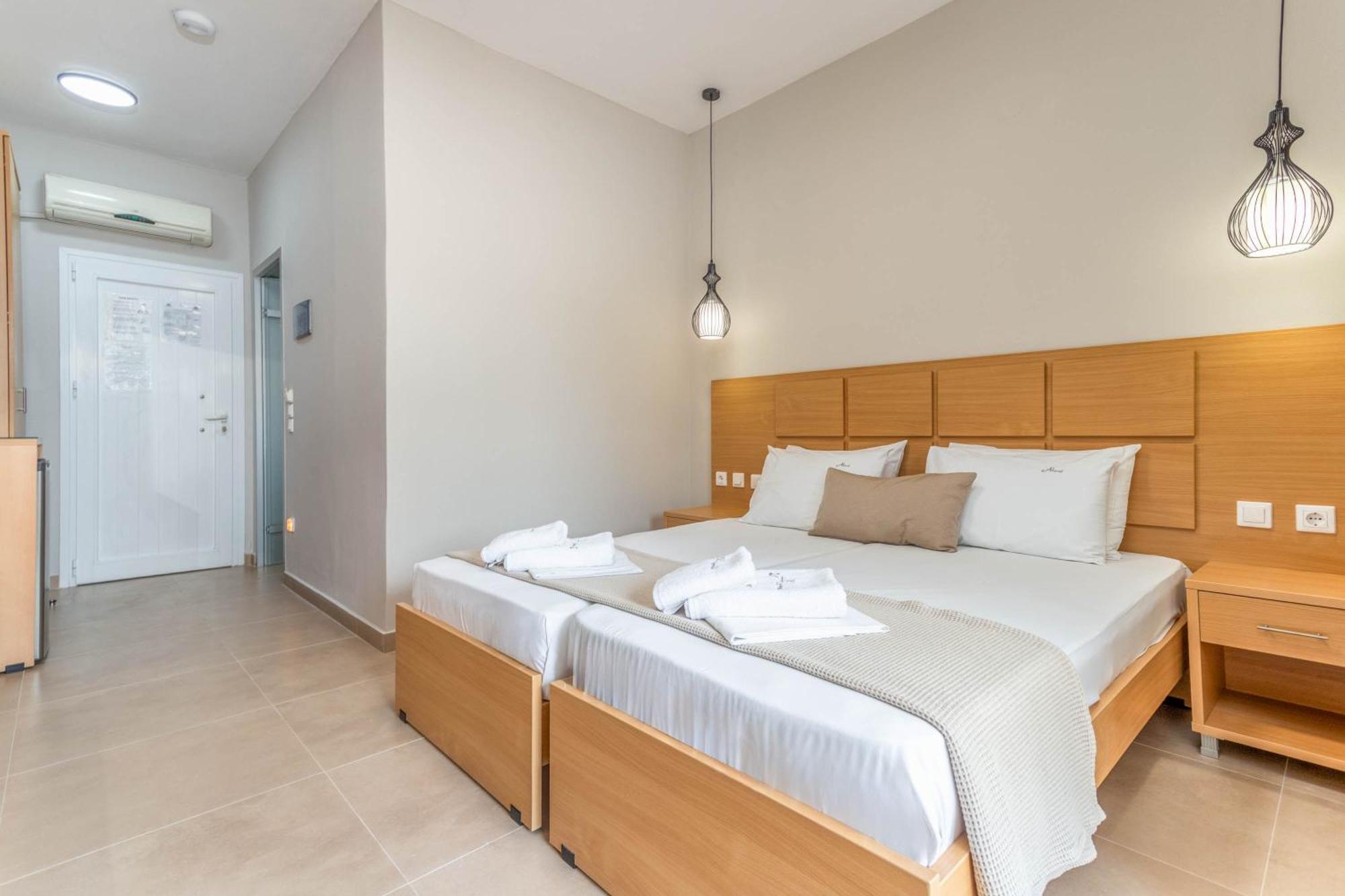 Aloni Hotel Пефкохори Екстериор снимка