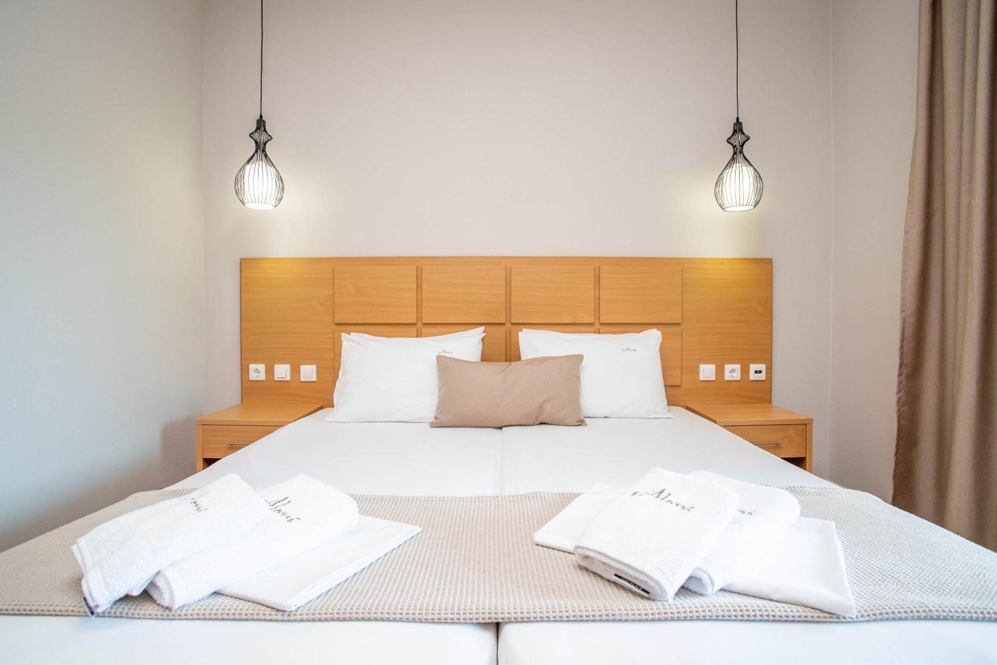 Aloni Hotel Пефкохори Екстериор снимка
